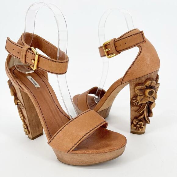 Miu Miu Vintage Camel Tan Floral Flower Carved Wood Heel Platform Sandal IT 37.5 - Picture 1 of 12
